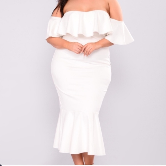 Fashion Nova Dresses & Skirts - Fashion Nova Curve Wide Shot Ruffle Dress - Ivory